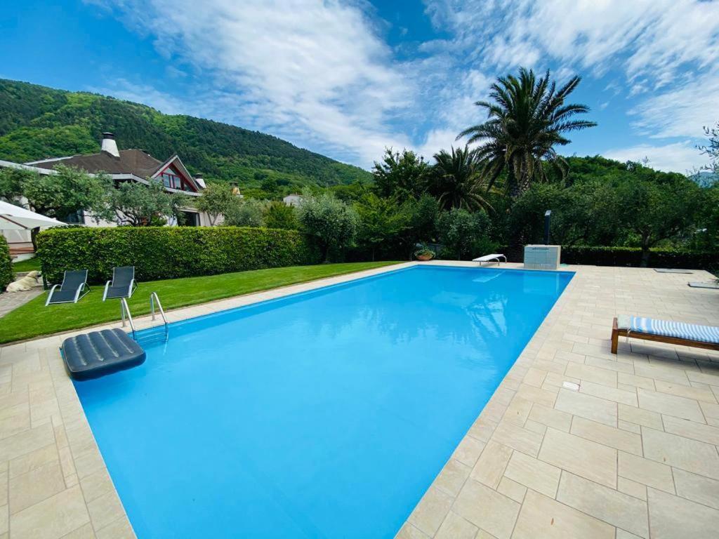 Villa Mandetta B&B Santo Stefano del Sole Eksteriør bilde